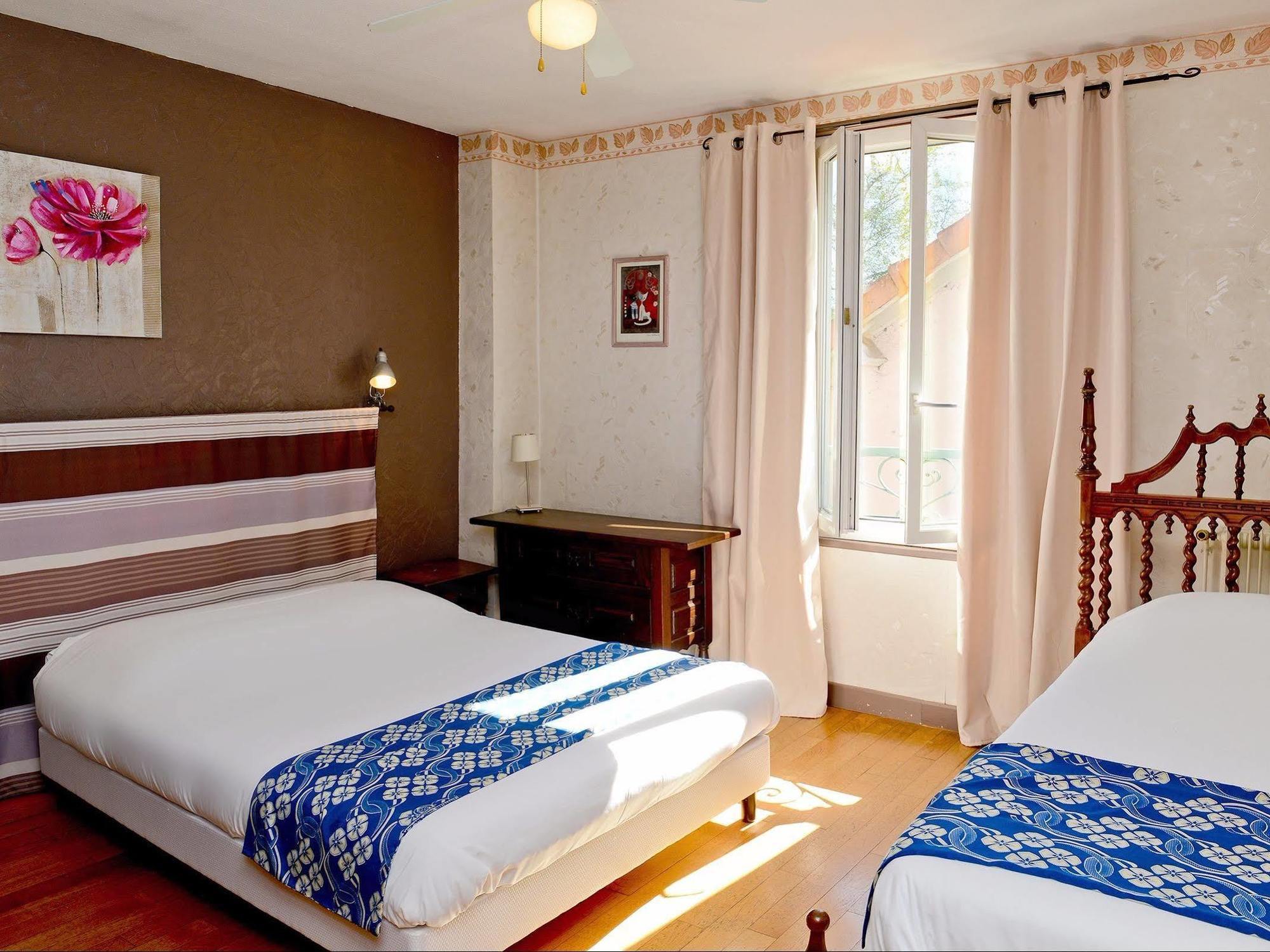 Logis Hostellerie Du Neez Gan Exterior photo